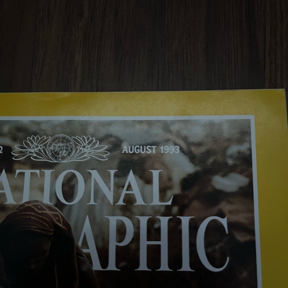 national geographic magazine from august 1993 - Picture 2 of 6